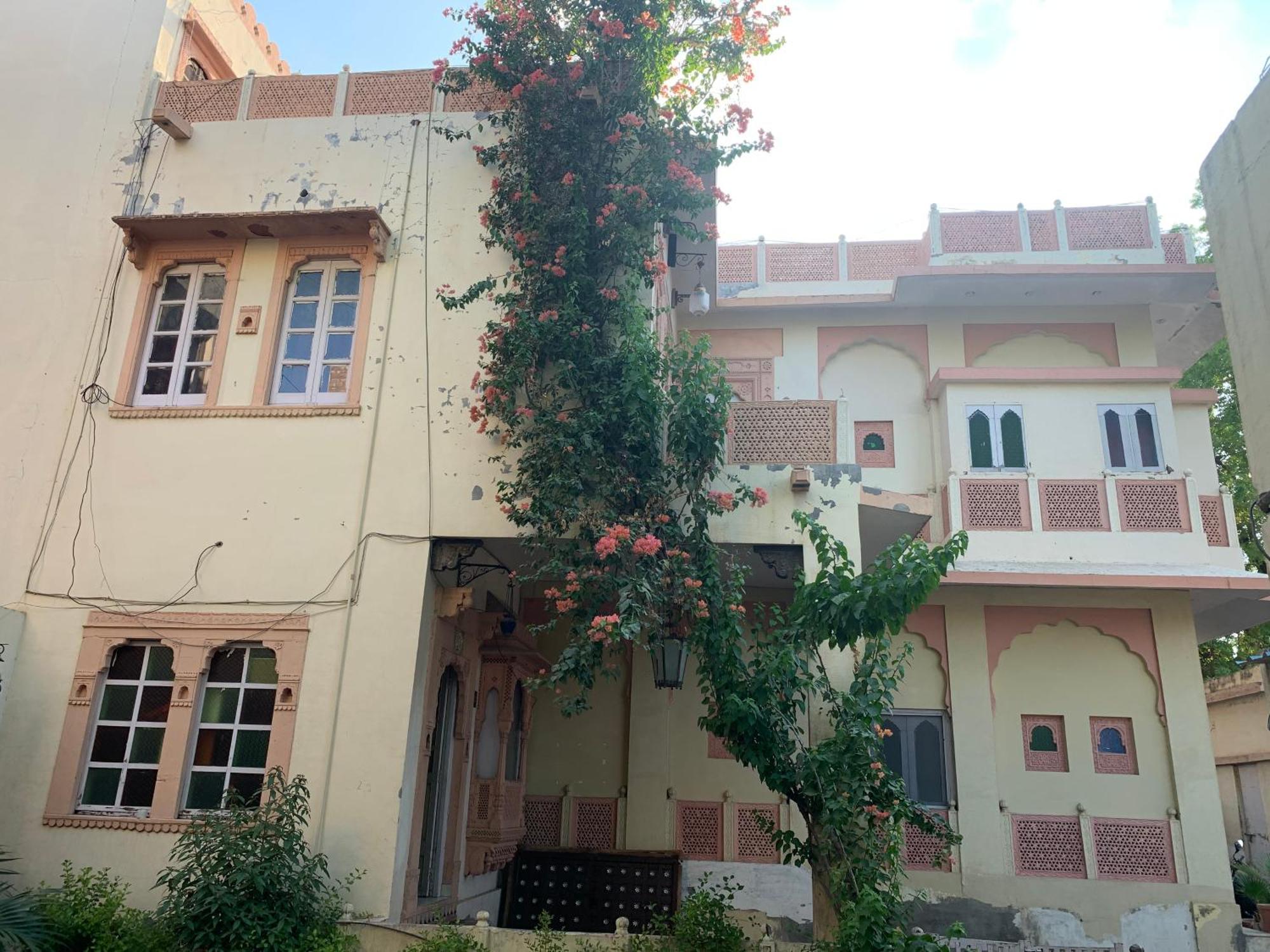 Kishan Palace-A Heritage Hotel Биканер Экстерьер фото